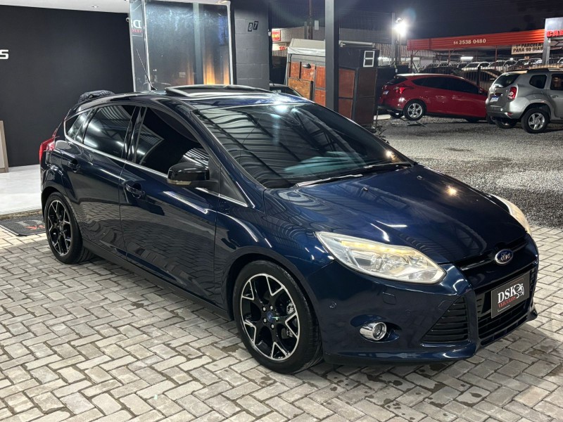 FOCUS 2.0 TITANIUM HATCH 16V FLEX 4P AUTOMÁTICO - 2015 - CAXIAS DO SUL