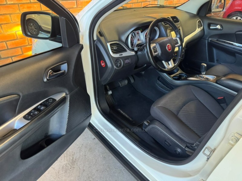 FREEMONT 2.4 PRECISION 16V GASOLINA 4P AUTOMÁTICO - 2012 - SãO MARCOS