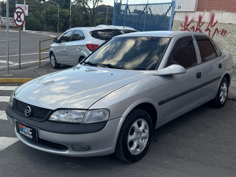 VECTRA 2.2 MPFI GLS 8V GASOLINA 4P MANUAL - 1999 - CAXIAS DO SUL
