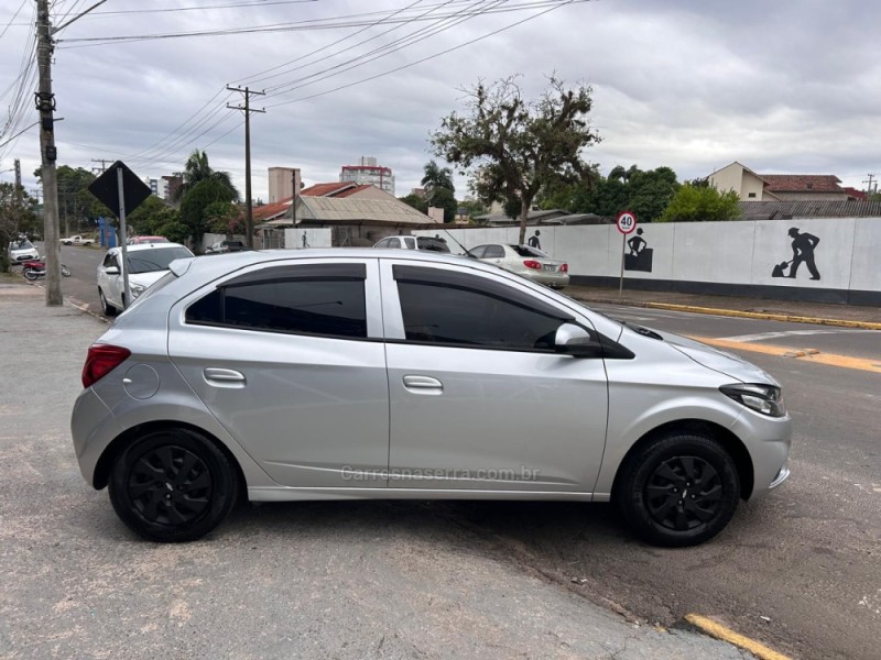 ONIX 1.0 LT 12V FLEX 4P MANUAL - 2019 - VENâNCIO AIRES