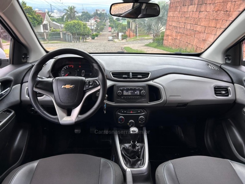 ONIX 1.0 LT 12V FLEX 4P MANUAL - 2019 - VENâNCIO AIRES