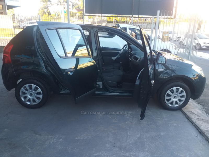 SANDERO 1.0 EXPRESSION 16V FLEX 4P MANUAL - 2010 - CAXIAS DO SUL
