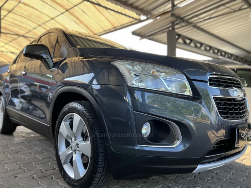 TRACKER 1.8 MPFI LTZ 4X2 16V FLEX 4P AUTOMÁTICO - 2014 - BOM PRINCíPIO