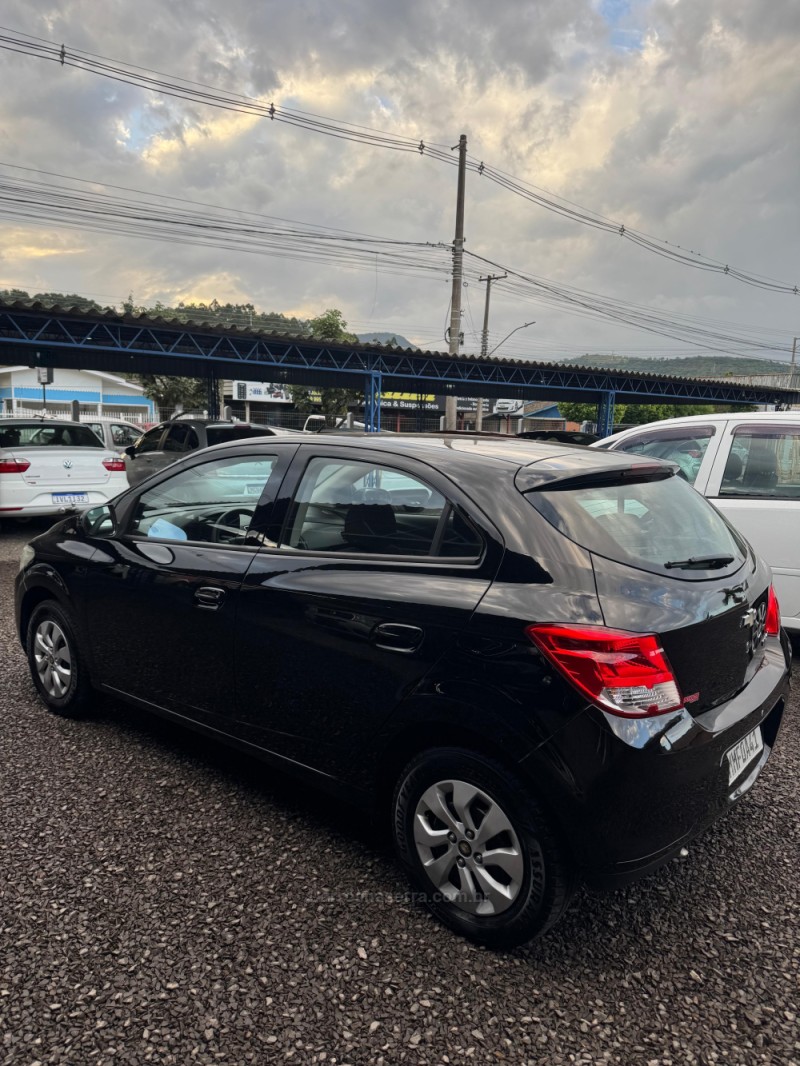 ONIX 1.0 MPFI LT 8V FLEX 4P MANUAL - 2013 - IGREJINHA