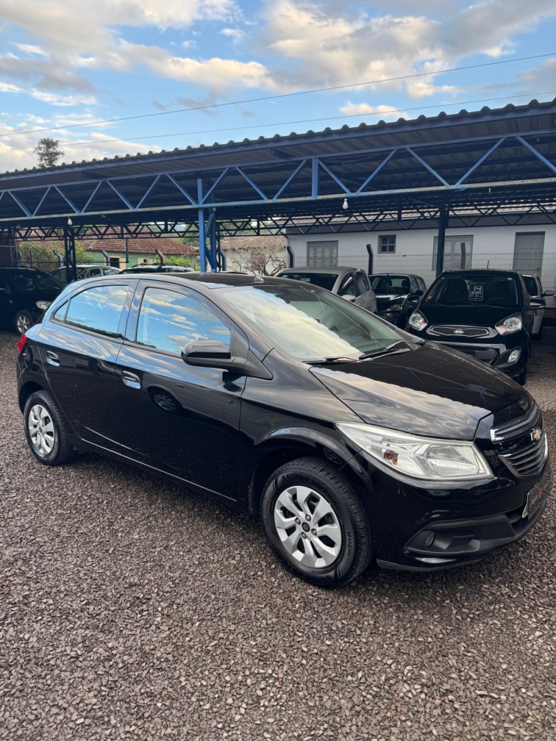 ONIX 1.0 MPFI LT 8V FLEX 4P MANUAL - 2013 - IGREJINHA