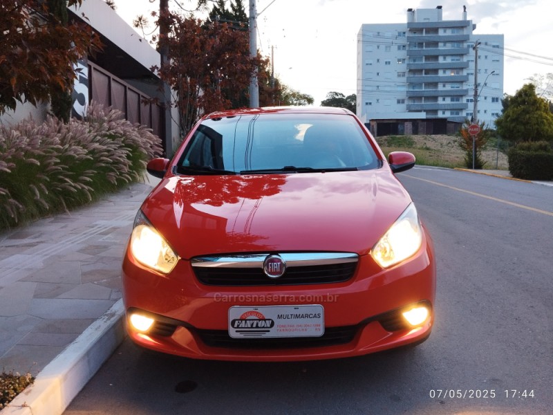 GRAND SIENA 1.4 MPI ATTRACTIVE 8V FLEX 4P MANUAL - 2016 - FARROUPILHA
