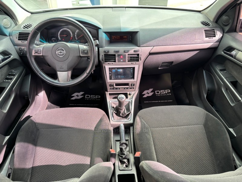 VECTRA 2.0 MPFI GT HATCH 8V FLEX 4P MANUAL - 2011 - BOM JESUS