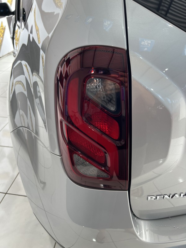 DUSTER 1.6 DYNAMIQUE 4X2 16V FLEX 4P AUTOMÁTICO - 2018 - PORTãO