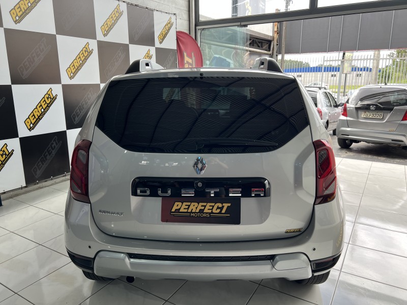 DUSTER 1.6 DYNAMIQUE 4X2 16V FLEX 4P AUTOMÁTICO - 2018 - PORTãO