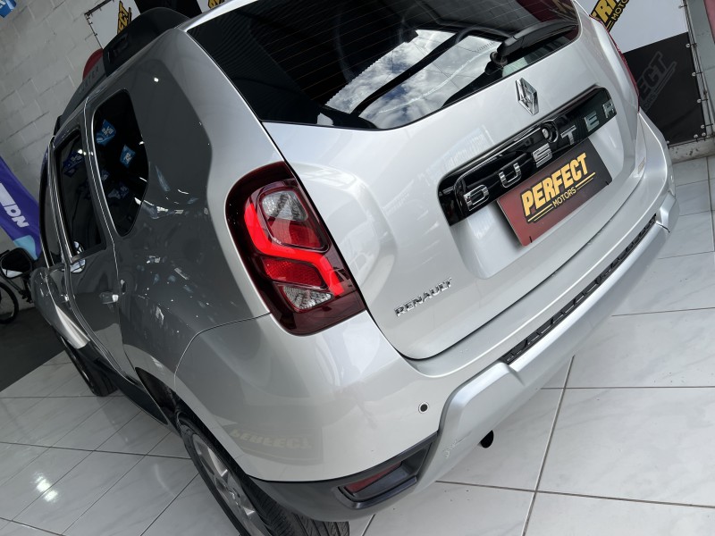 DUSTER 1.6 DYNAMIQUE 4X2 16V FLEX 4P AUTOMÁTICO - 2018 - PORTãO