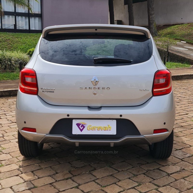 SANDERO 1.6 GT LINE LIMITED FLEX 4P MANUAL - 2017 - LAGOA VERMELHA