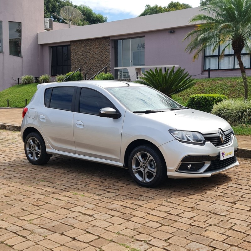 SANDERO 1.6 GT LINE LIMITED FLEX 4P MANUAL - 2017 - LAGOA VERMELHA