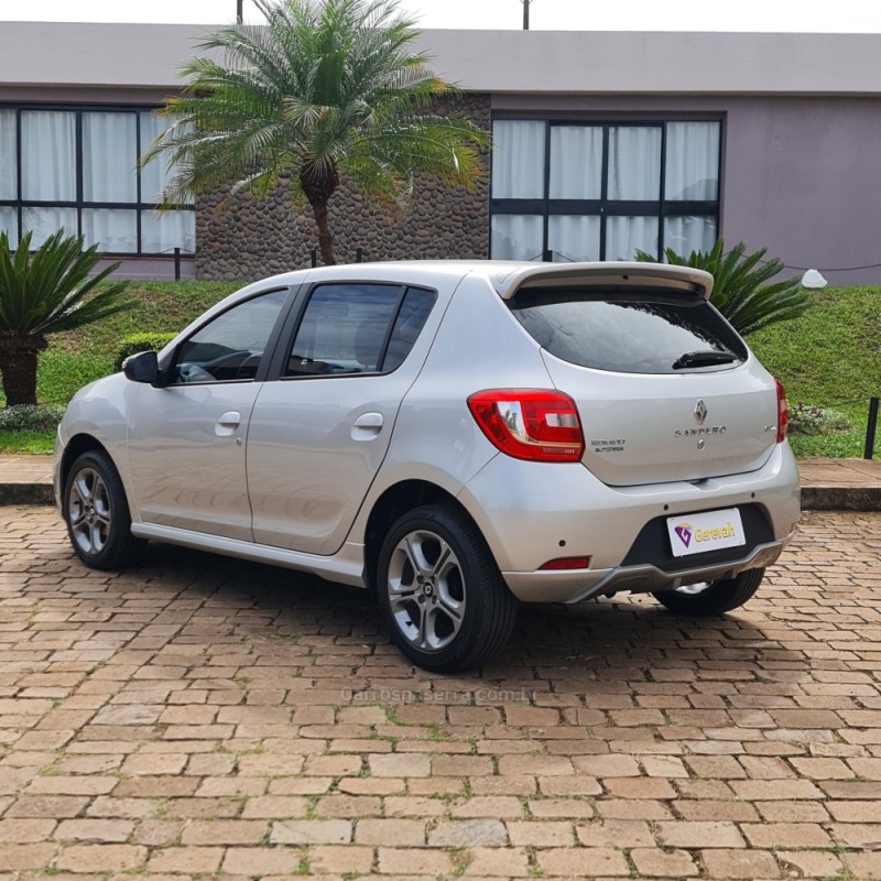 SANDERO 1.6 GT LINE LIMITED FLEX 4P MANUAL - 2017 - LAGOA VERMELHA