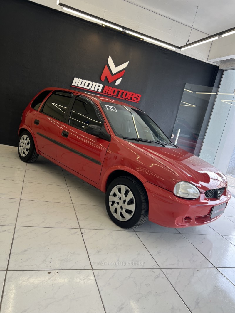 CORSA 1.0 MPFI 8V GASOLINA 4P MANUAL - 2000 - CAXIAS DO SUL