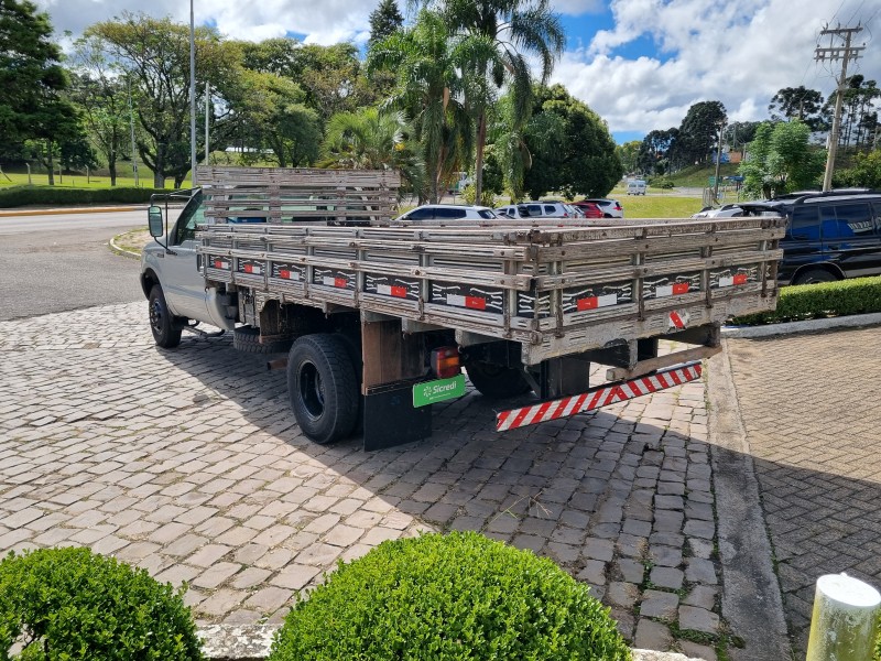 F-4000 TURBO CUMMINS - 2000 - FLORES DA CUNHA