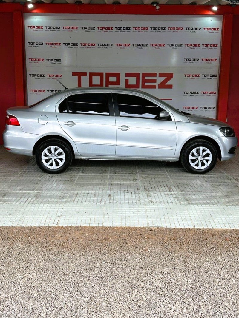 VOYAGE 1.6 MI TRENDLINE 8V FLEX 4P MANUAL - 2013 - SãO SEBASTIãO DO CAí