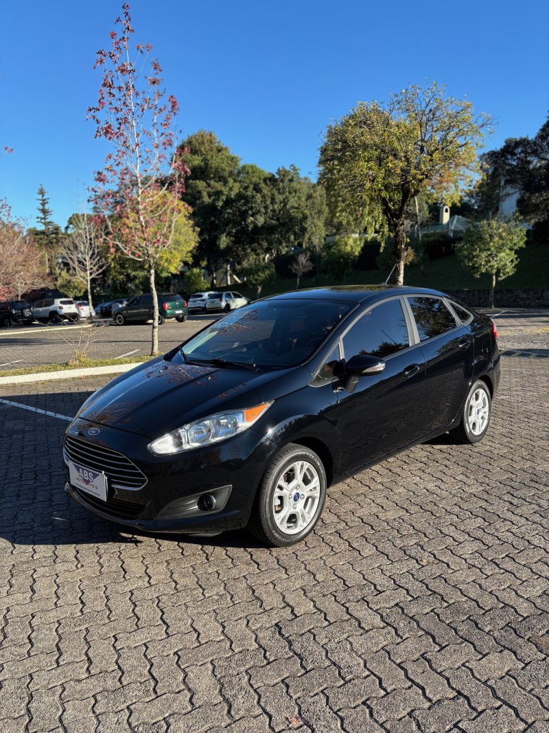 fiesta 1.6 se sedan 16v flex 4p manual 2016 caxias do sul