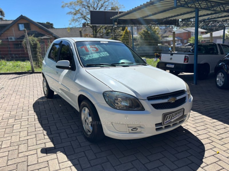 CELTA 1.0 MPFI LT 8V FLEX 4P MANUAL - 2015 - CANELA