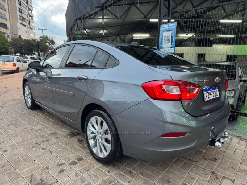 CRUZE 1.4 TURBO LT 16V FLEX 4P AUTOMÁTICO - 2017 - TAPEJARA