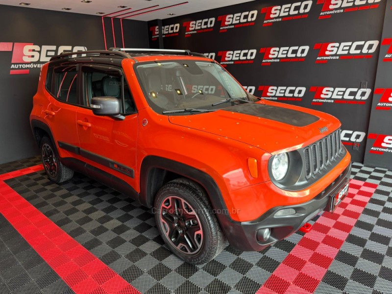 RENEGADE 2.0 16V TURBO DIESEL TRAILHAWK 4P 4X4 AUTOMÁTICO - 2016 - PASSO FUNDO