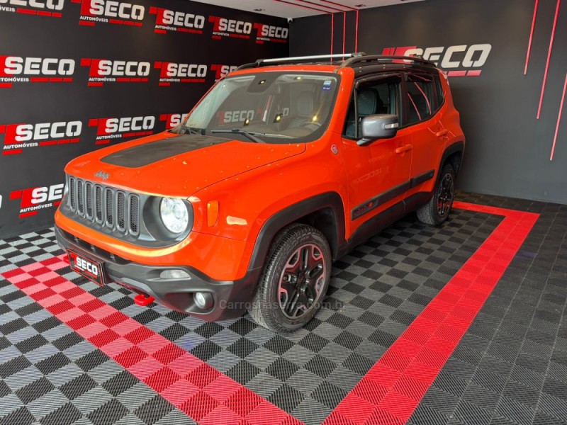 RENEGADE 2.0 16V TURBO DIESEL TRAILHAWK 4P 4X4 AUTOMÁTICO - 2016 - PASSO FUNDO