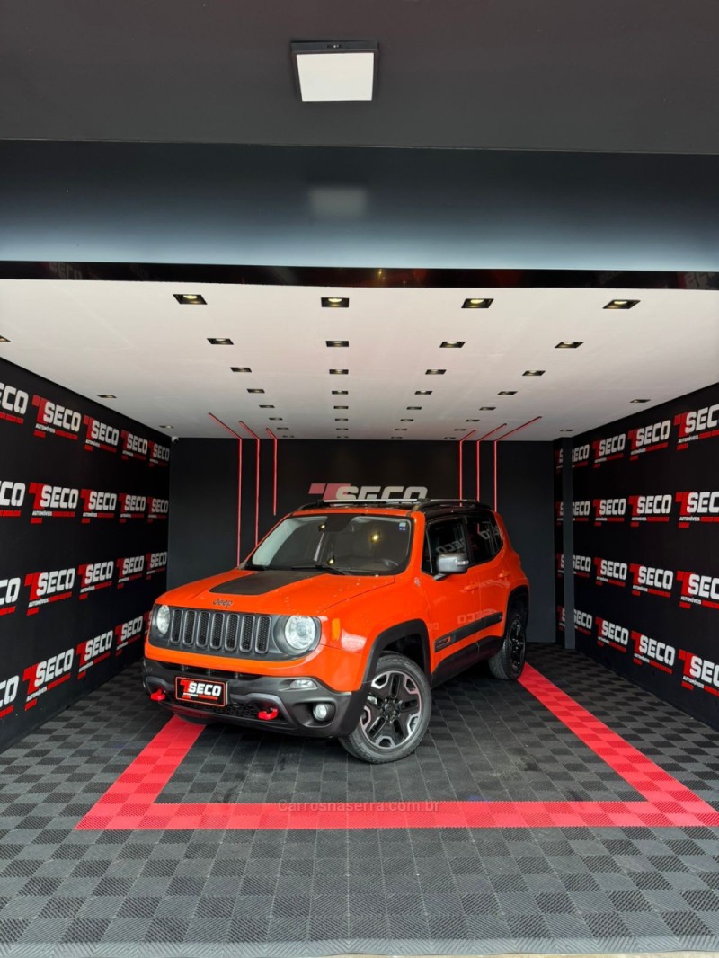RENEGADE 2.0 16V TURBO DIESEL TRAILHAWK 4P 4X4 AUTOMÁTICO
