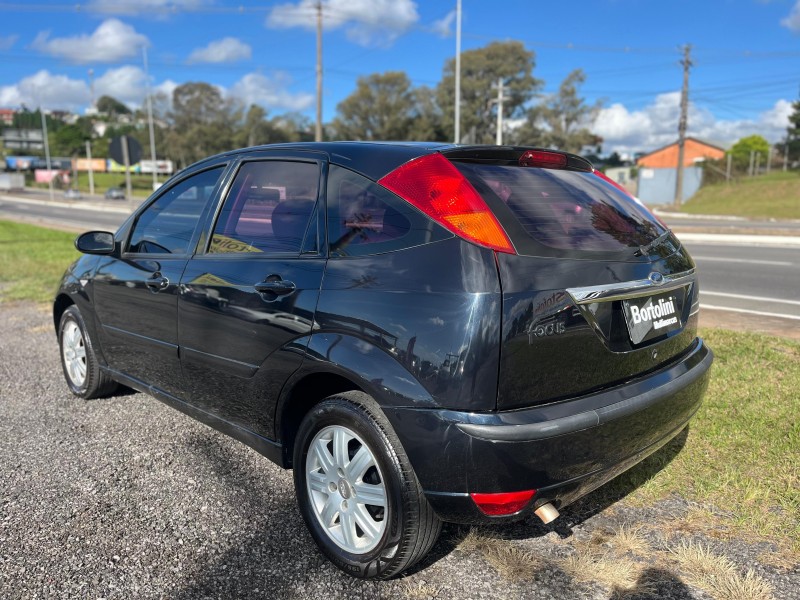 FOCUS 1.6 GL 8V FLEX 4P MANUAL - 2009 - FARROUPILHA