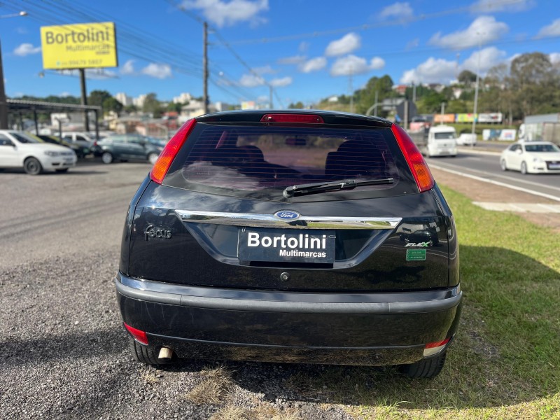FOCUS 1.6 GL 8V FLEX 4P MANUAL - 2009 - FARROUPILHA