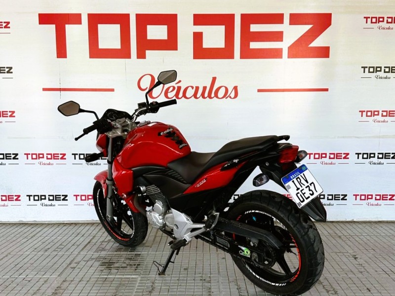 CB 300R  - 2011 - SãO SEBASTIãO DO CAí