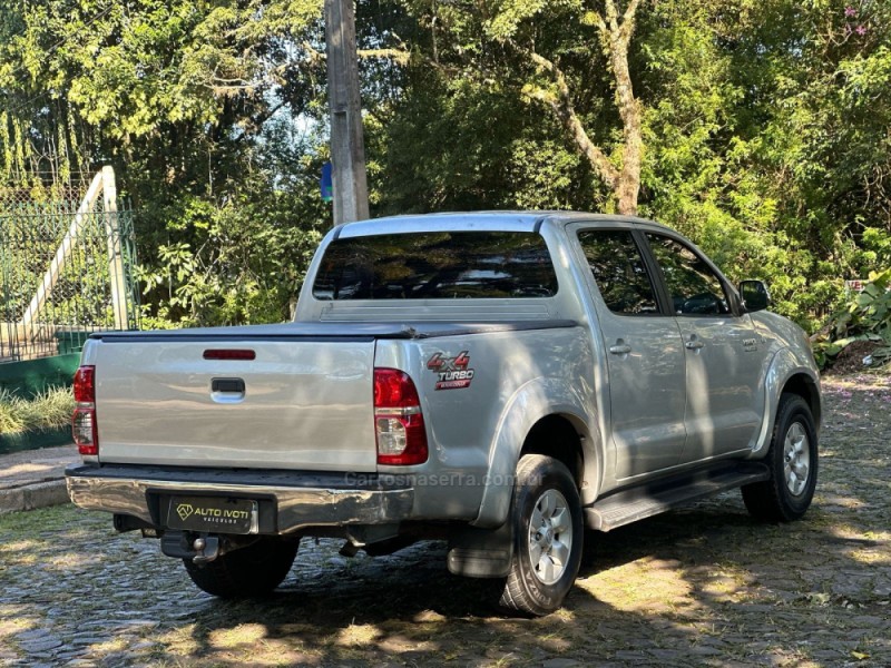 HILUX 3.0 SRV 4X4 CD 16V TURBO DIESEL 4P MANUAL - 2006 - IVOTI