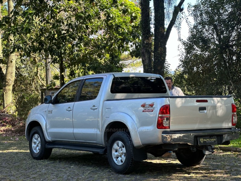 HILUX 3.0 SRV 4X4 CD 16V TURBO DIESEL 4P MANUAL - 2006 - IVOTI