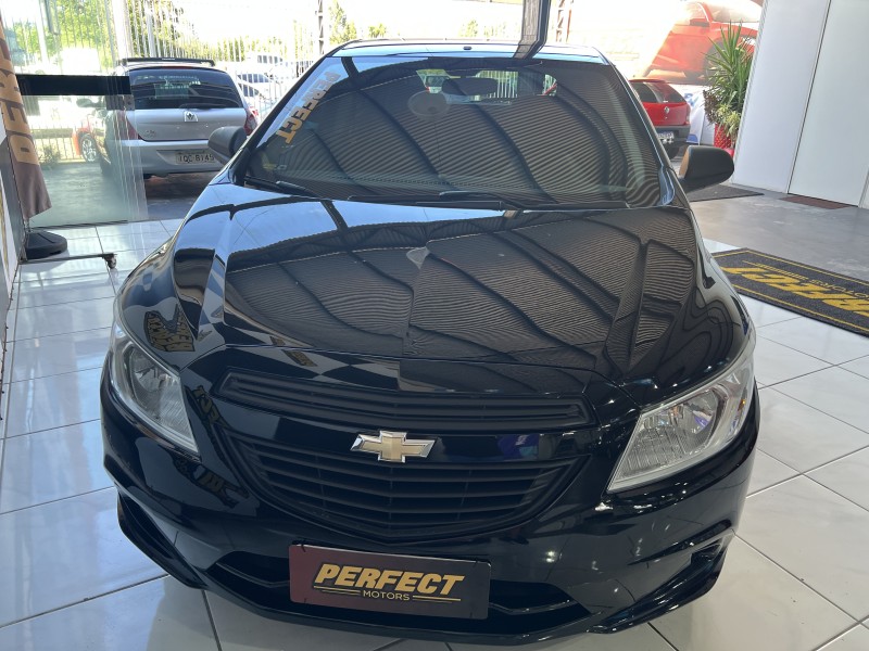 ONIX 1.0 JOY HATCH 8VFLEX 4P MANUAL - 2017 - PORTãO
