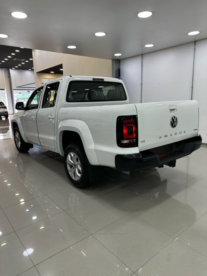 AMAROK 3.0 V6 TDI COMFORTLINE CD DIESEL 4MOTION 4P AUTOMÁTICO - 2025 - CANOAS