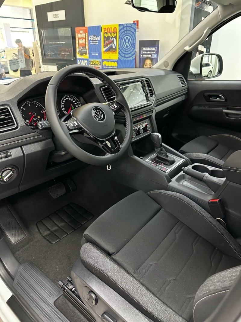 AMAROK 3.0 V6 TDI COMFORTLINE CD DIESEL 4MOTION 4P AUTOMÁTICO - 2025 - CANOAS