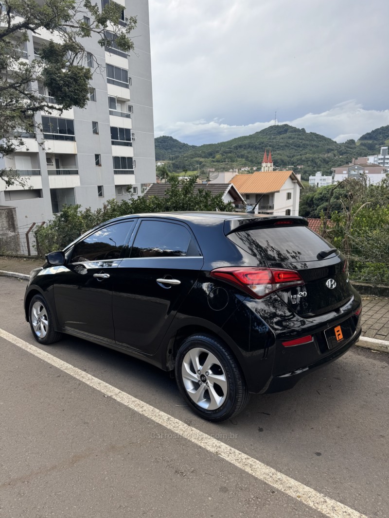 HB20 1.6 PREMIUM 16V FLEX 4P AUTOMÁTICO - 2018 - NOVA ARAçá
