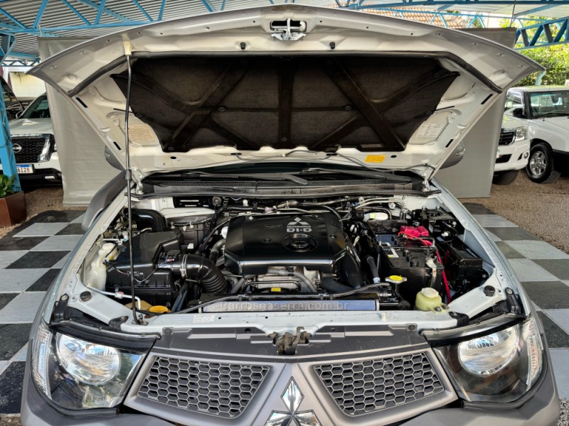 L200 SAVANA 3.2 4X4 16V TURBO INTERCOOLER DIESEL 4P AUTOMÁTICO - 2018 - NOVA PRATA