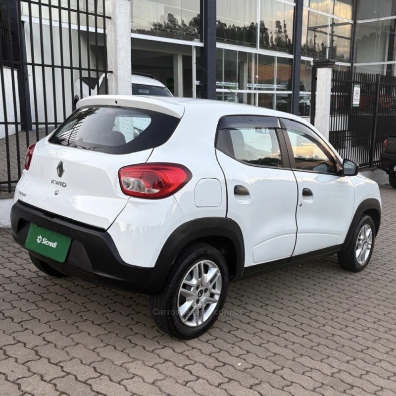 KWID 1.0 12V SCE FLEX LIFE MANUAL - 2018 - CAXIAS DO SUL