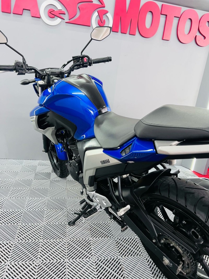 FAZER FZ25 - 2021 - CAMPO BOM