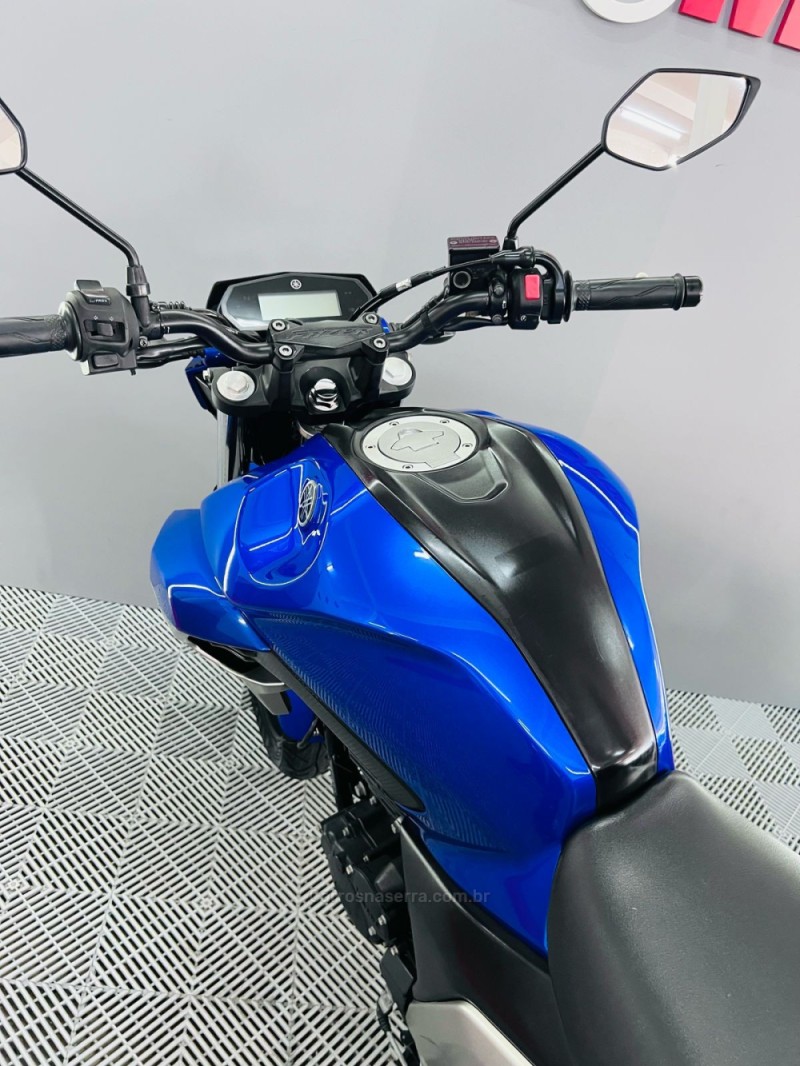 FAZER FZ25 - 2021 - CAMPO BOM
