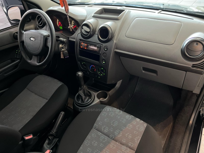FIESTA 1.6 ROCAM SE PLUS 8V FLEX 4P MANUAL - 2012 - CAXIAS DO SUL