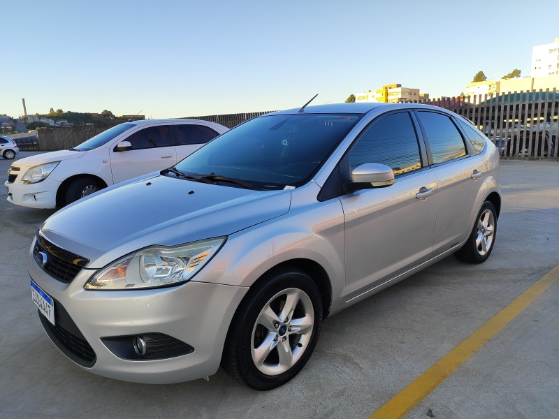 focus 2.0 glx 16v gasolina 4p automatico 2011 farroupilha