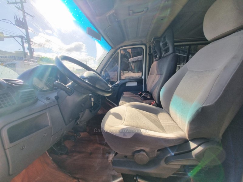 JUMPER 2.3 MINIBUS 16V TURBO INTERCOOLER DIESEL 4P MANUAL - 2012 - PORTãO