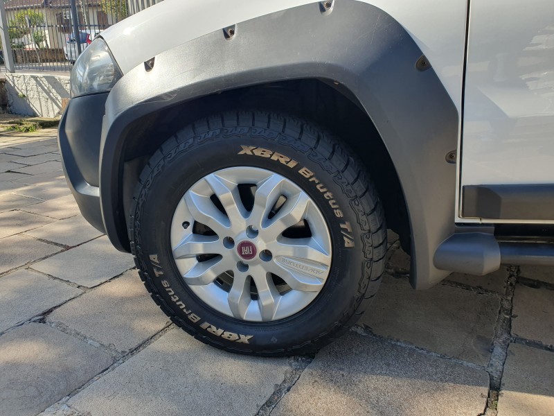 STRADA 1.8 MPI ADVENTURE CD 8V FLEX 2P MANUAL - 2013 - CAXIAS DO SUL