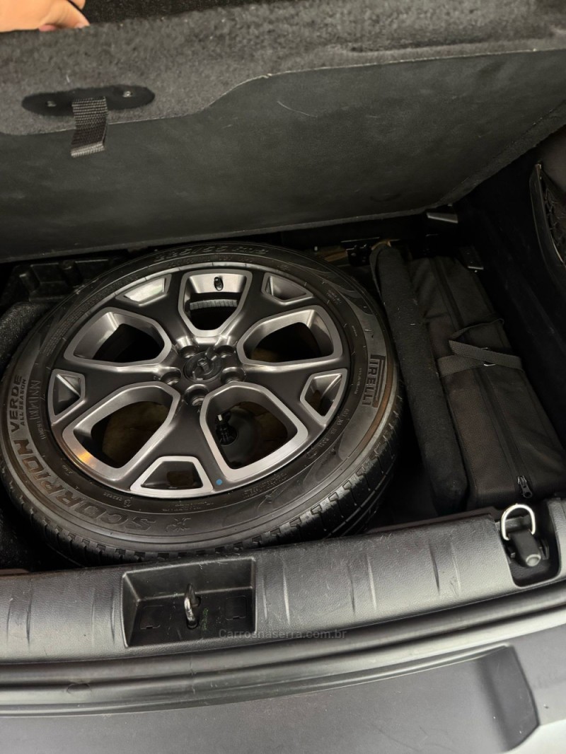 RENEGADE 2.0 16V TURBO DIESEL LONGITUDE 4P 4X4 AUTOMÁTICO - 2016 - CAXIAS DO SUL