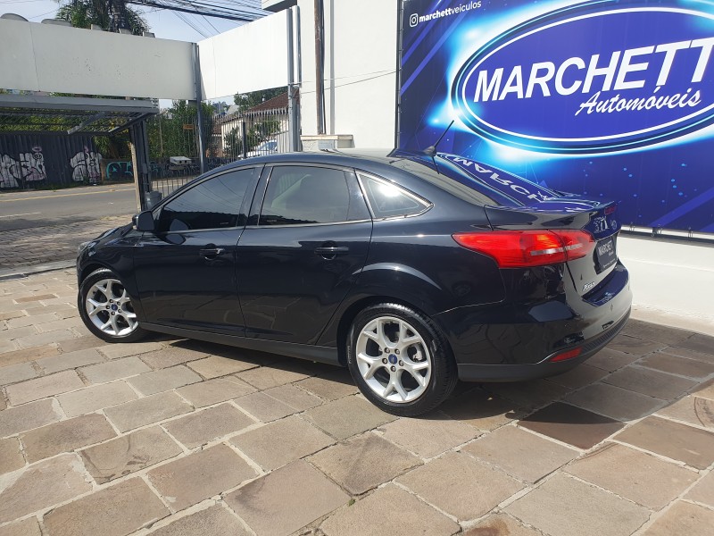 FOCUS 2.0 SE FASTBACK 16V FLEX 4P AUTOMÁTICO - 2019 - CAXIAS DO SUL