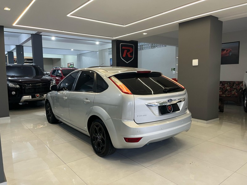 FOCUS 2.0 TITANIUM PLUS 16V FLEX 4P AUTOMÁTICO - 2013 - BENTO GONçALVES