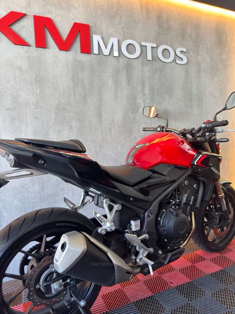 CB 500 FOUR - 2023 - PORTãO