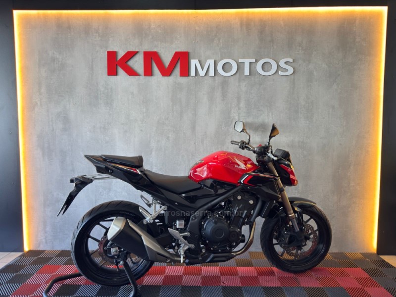 CB 500 FOUR - 2023 - PORTãO