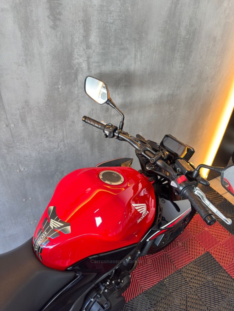 CB 500 FOUR - 2023 - PORTãO