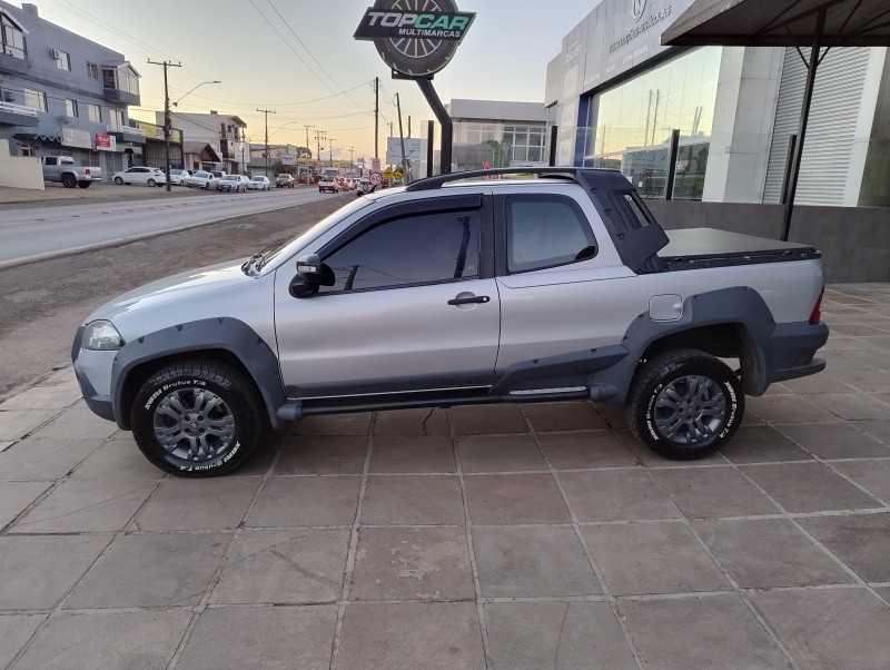 STRADA 1.8 MPI ADVENTURE LOCKER CD 8V FLEX 2P MANUAL - 2010 - VACARIA
